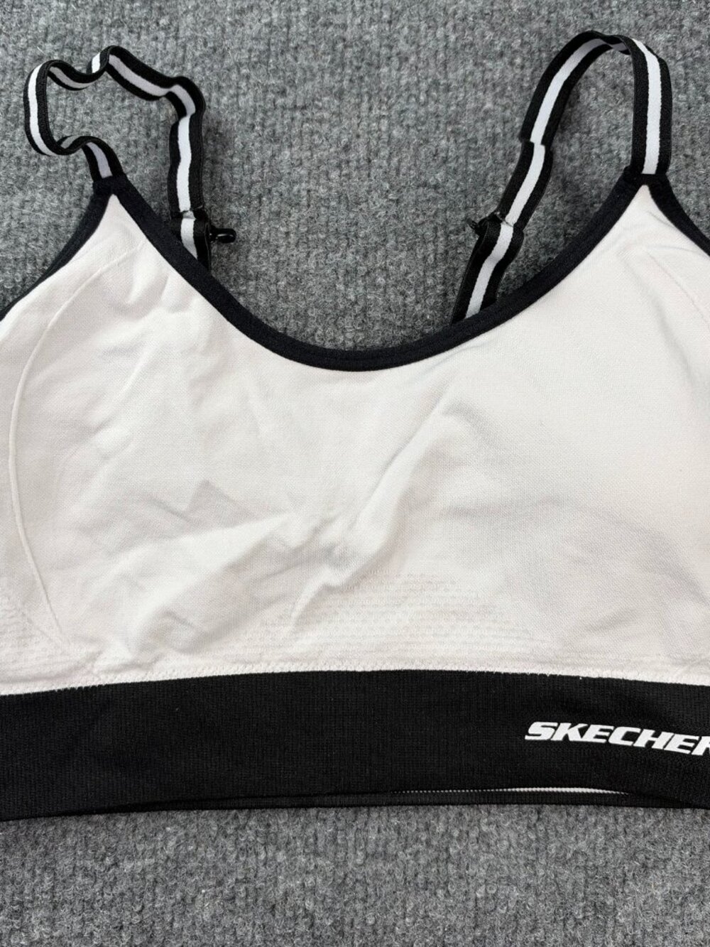 Skechers Sports Bra Medium Bralette White Black Elastic Band 1 Pad Missing M